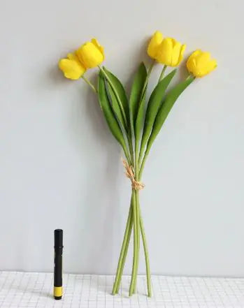 Decoración de Sala con Tulipanes Artificiales