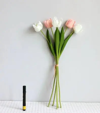 Decoración de Sala con Tulipanes Artificiales